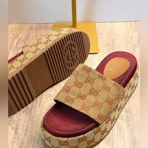 Gucci Beige and Brown Sandals